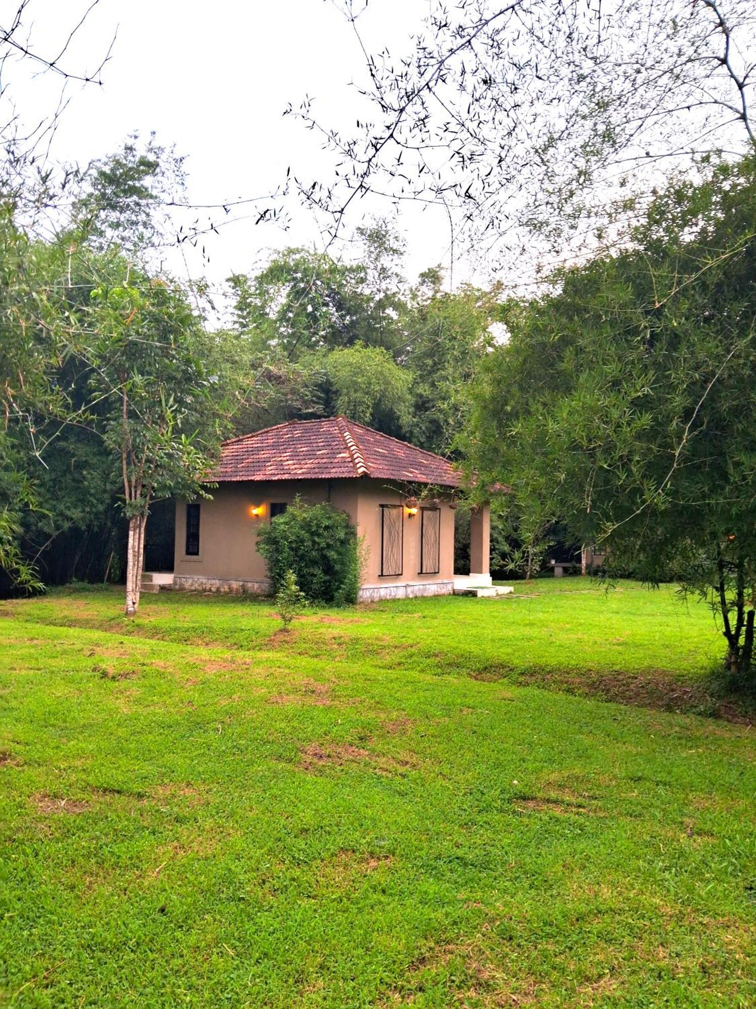 The Road'S End Apartment Gonikoppal Exterior photo